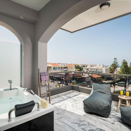 Sun Ray Luxury Apartments Agia Marina Екстериор снимка