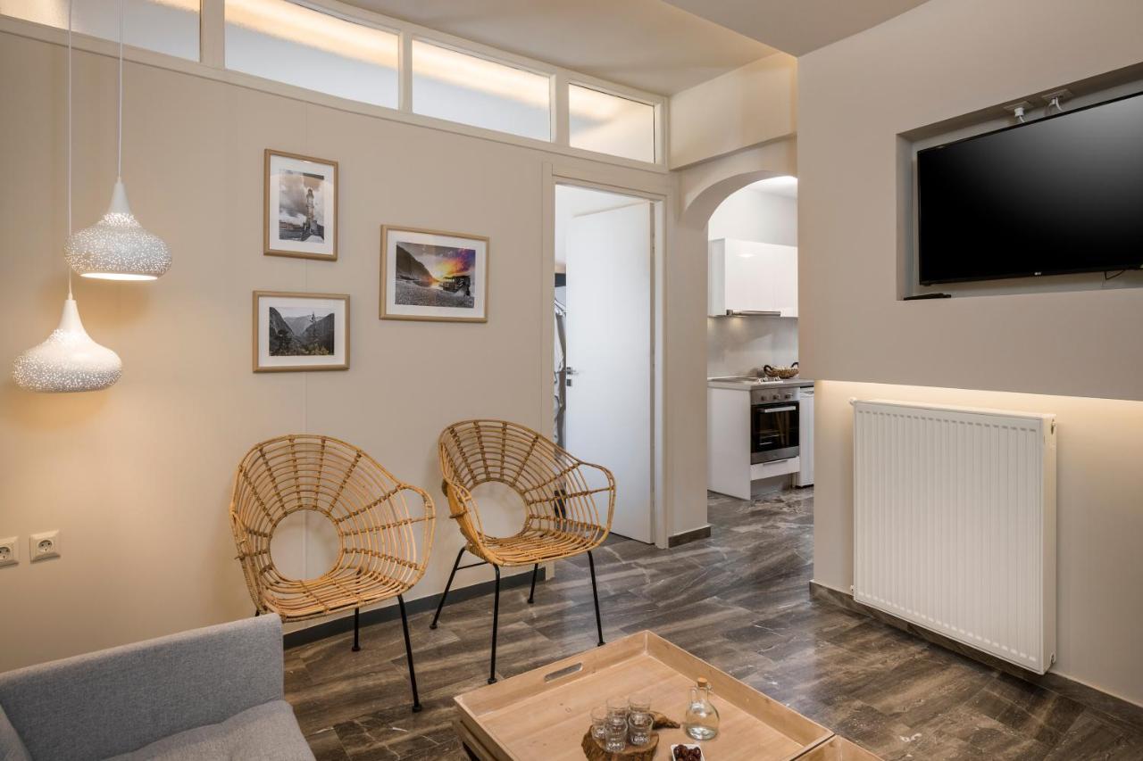 Sun Ray Luxury Apartments Agia Marina Екстериор снимка