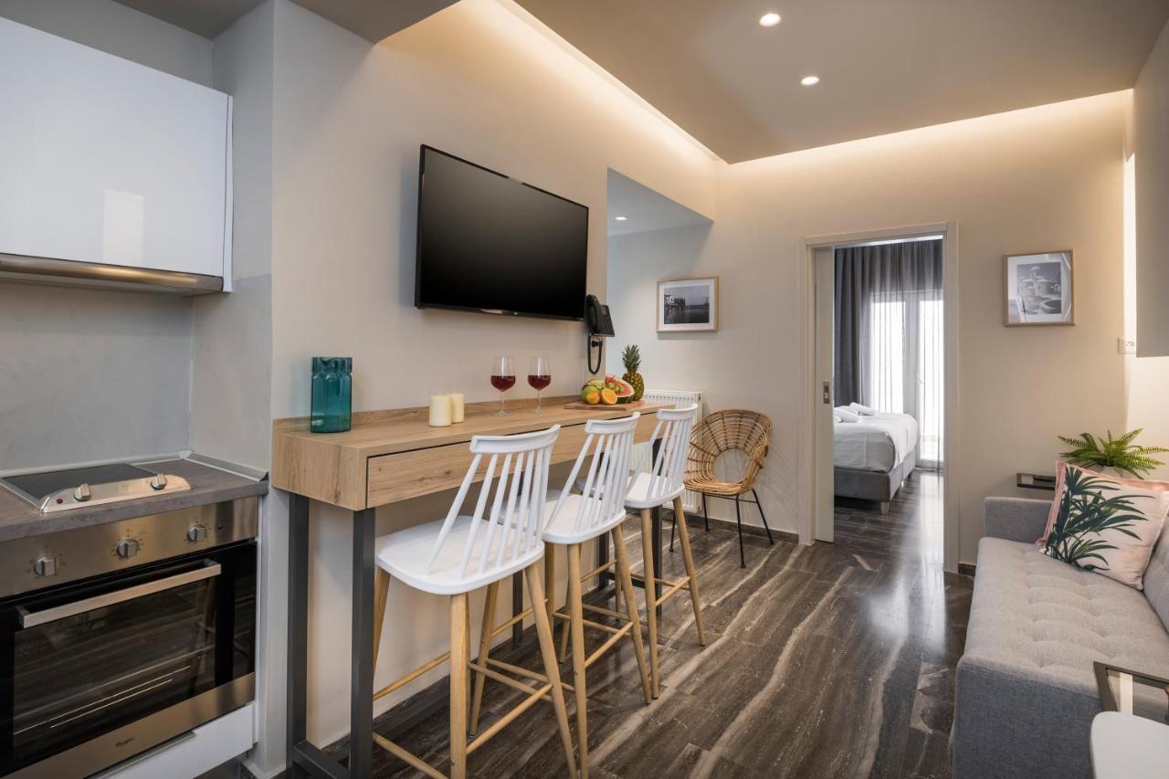 Sun Ray Luxury Apartments Agia Marina Екстериор снимка