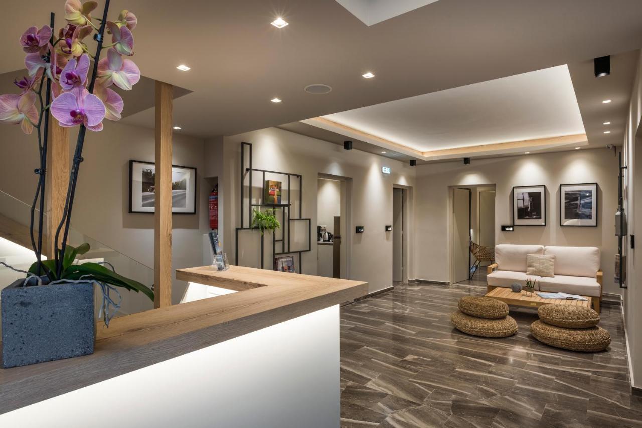 Sun Ray Luxury Apartments Agia Marina Екстериор снимка