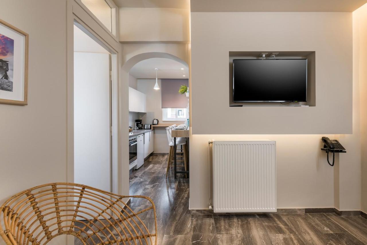 Sun Ray Luxury Apartments Agia Marina Екстериор снимка