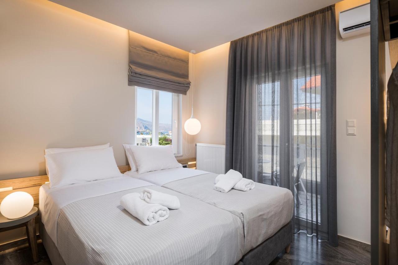 Sun Ray Luxury Apartments Agia Marina Екстериор снимка