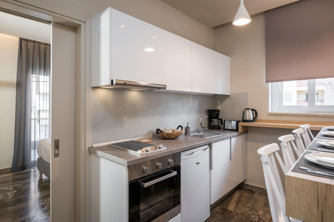 Sun Ray Luxury Apartments Agia Marina Екстериор снимка