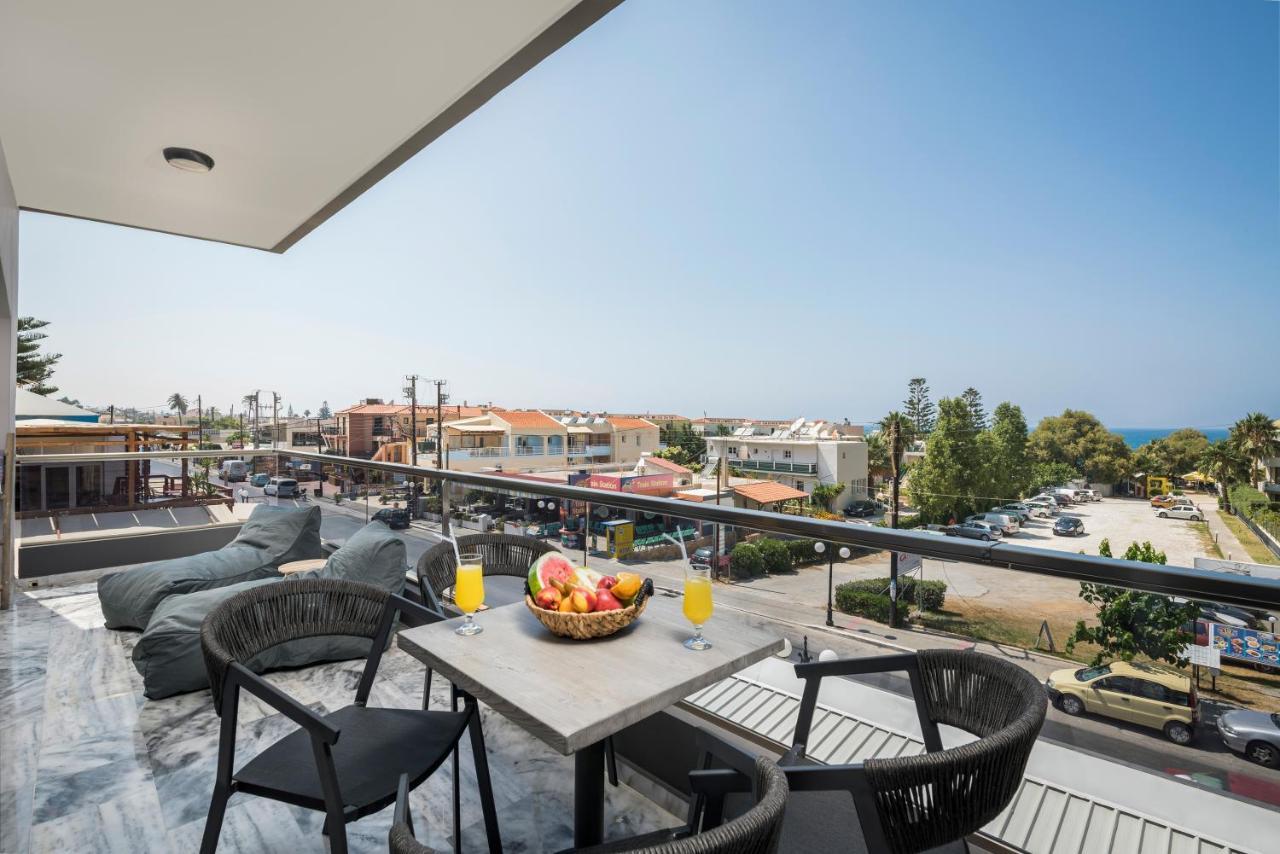 Sun Ray Luxury Apartments Agia Marina Екстериор снимка