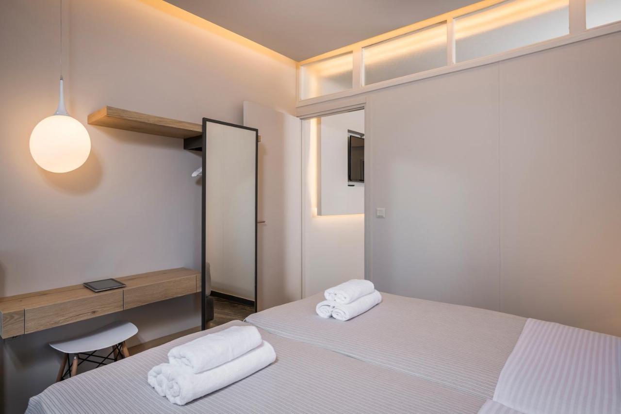 Sun Ray Luxury Apartments Agia Marina Екстериор снимка