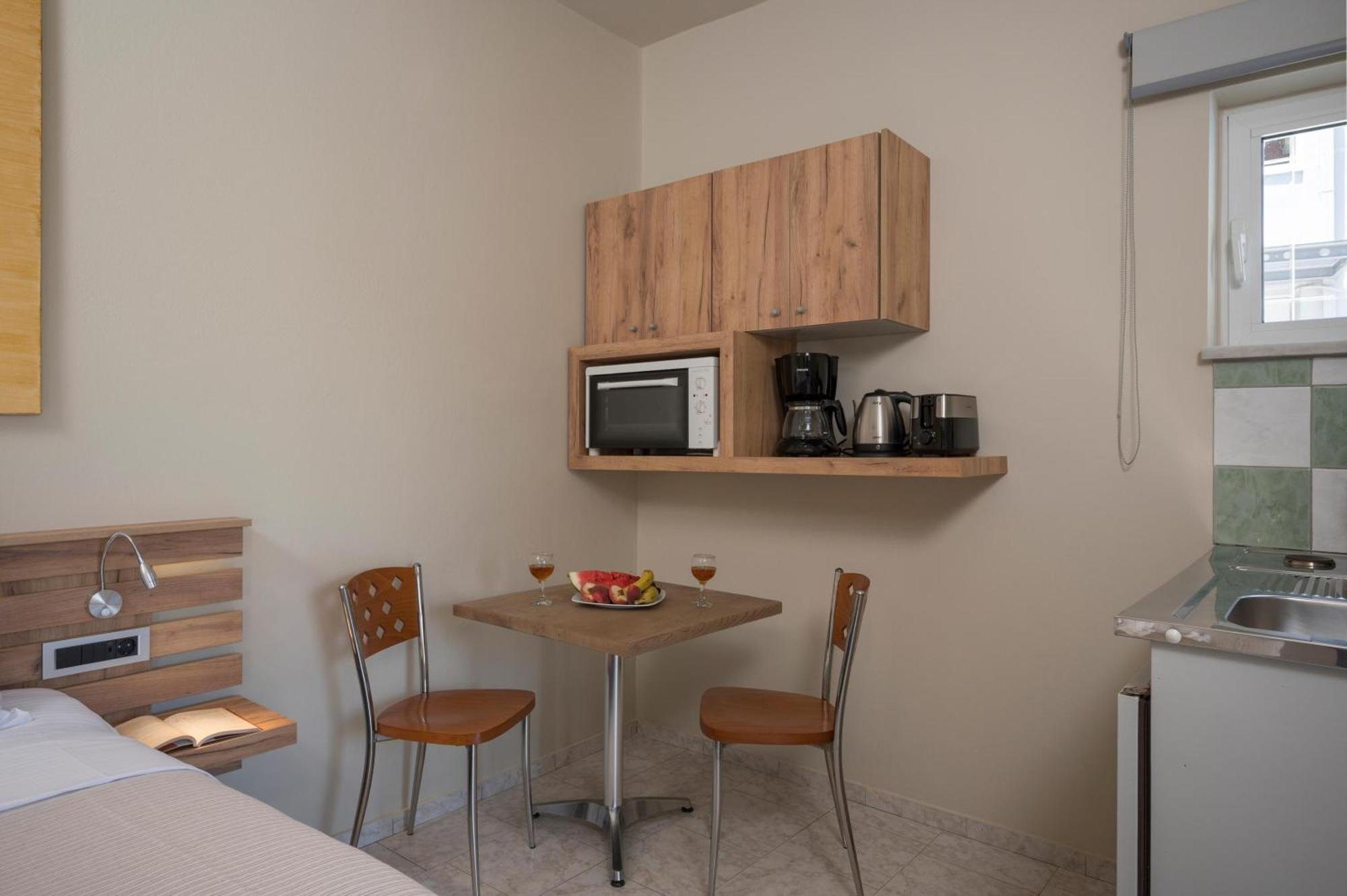 Sun Ray Luxury Apartments Agia Marina Стая снимка
