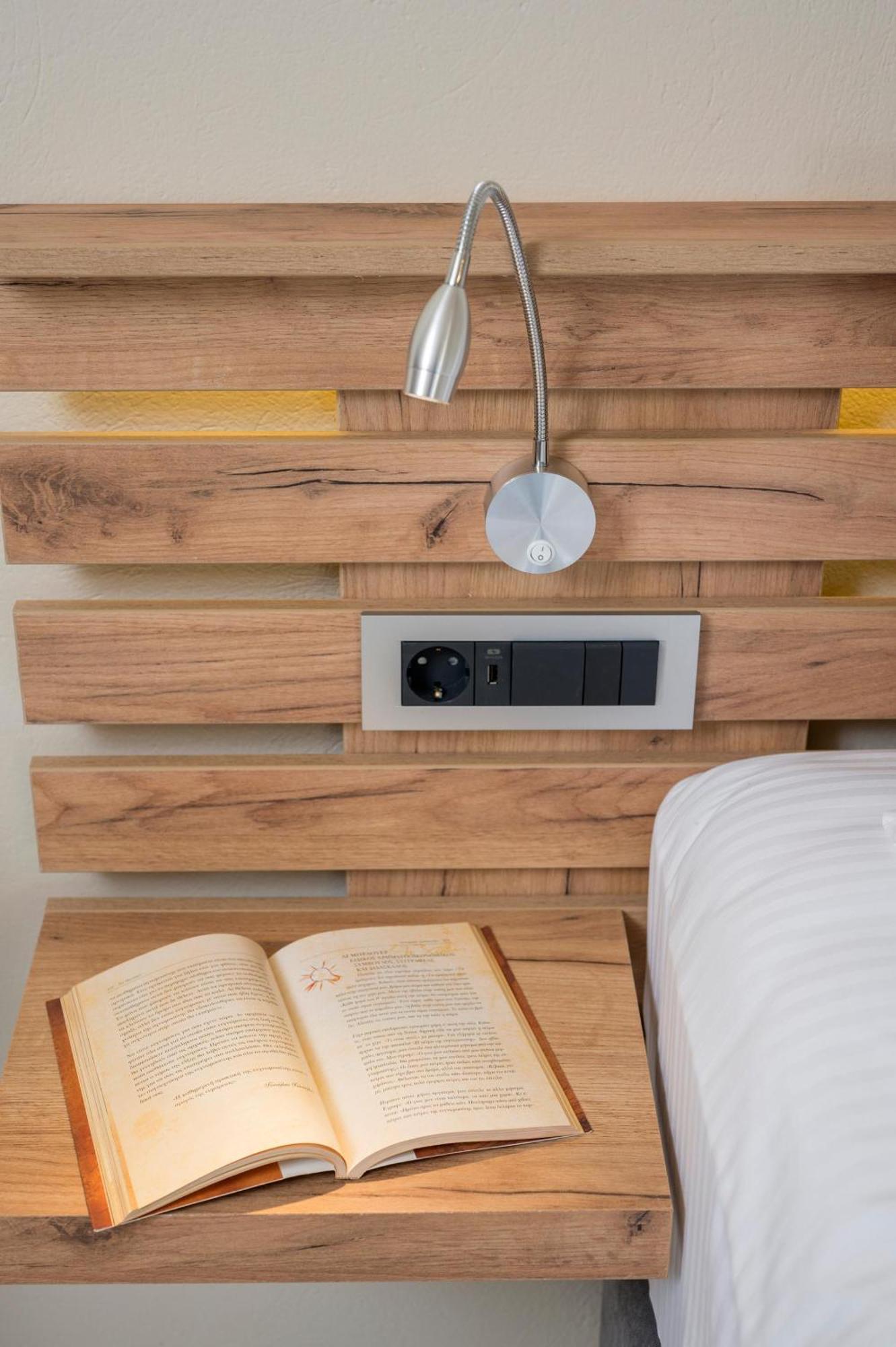Sun Ray Luxury Apartments Agia Marina Стая снимка