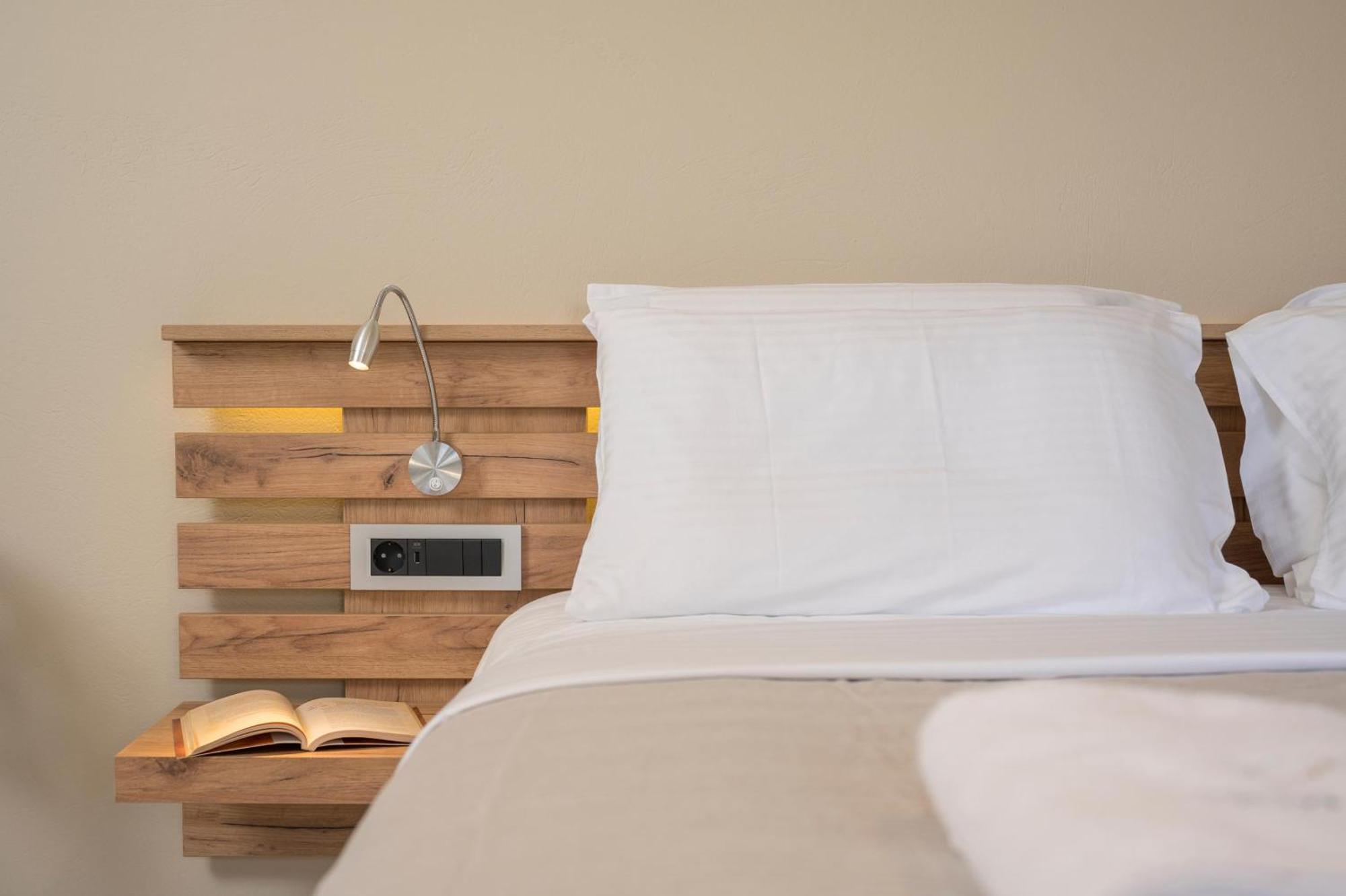 Sun Ray Luxury Apartments Agia Marina Стая снимка